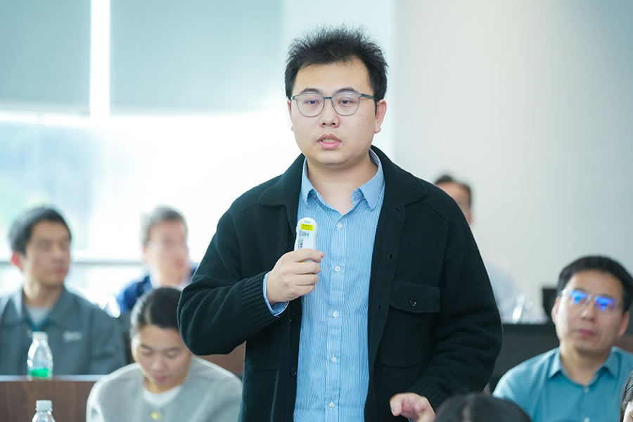AB娱乐智能受邀加入香港都会大学（东莞）产学研对接会，，，共探AI与新质料手艺前沿