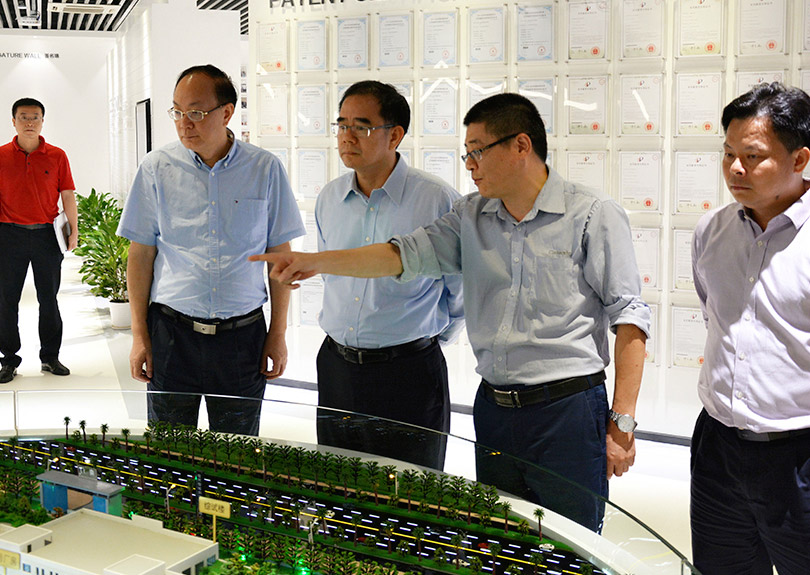 向导来访： 2018.10东莞市委书记梁维东AB娱乐调研